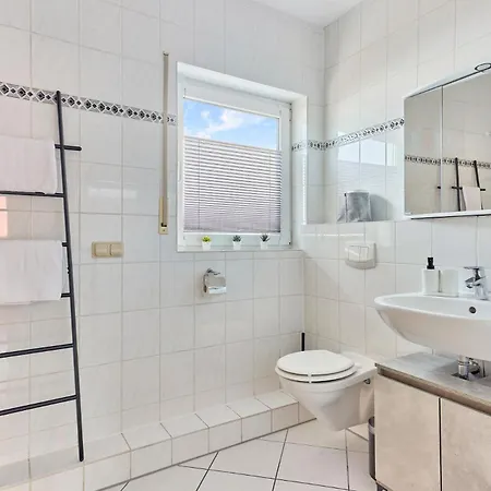 Traumferienwohnung Domblick 2 I Altstadtnah&Zentral I Zwei Schlafzimmer mit Balkon *