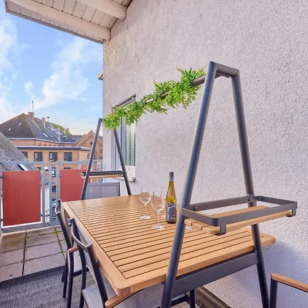 Apartment Traumferienwohnung Domblick 2 I Altstadtnah&Zentral I Zwei Schlafzimmer mit Balkon *
