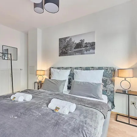 Apartamento Traumferienwohnung Domblick 2 - Altstadtnah & Zentral, Zwei Schlafzimmer Mit Balkon