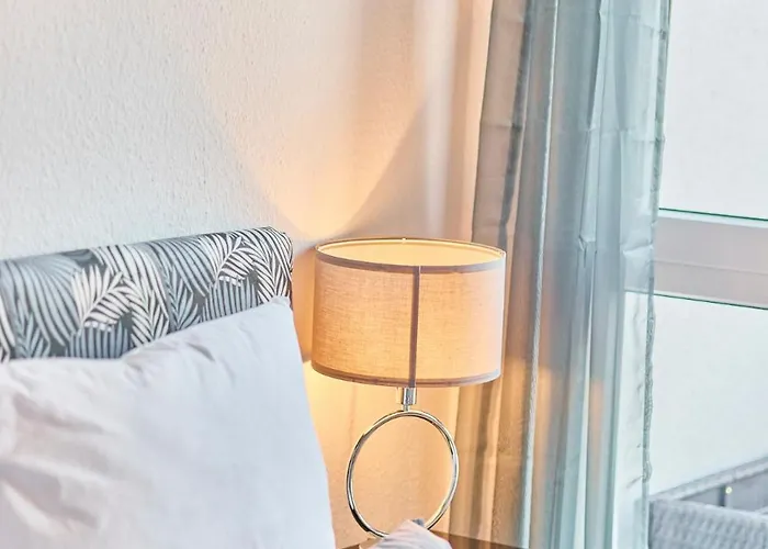 Traumferienwohnung Domblick 2 I Altstadtnaehe & Zentral I Balkon An Beiden Schlafzimmern I Vorteil Ab 5 Naechten Apartman