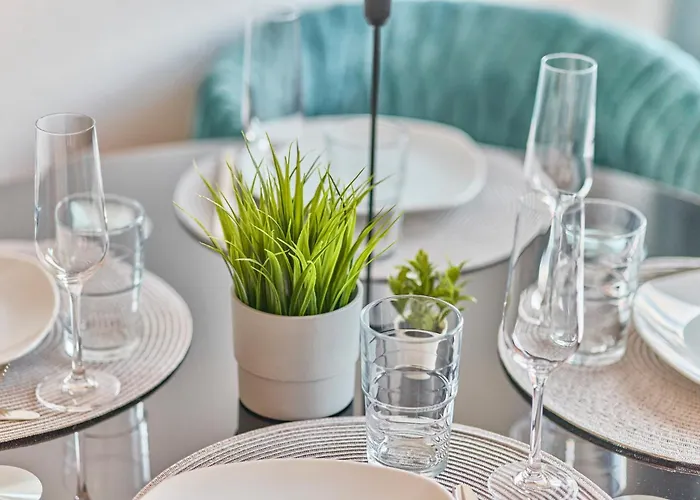 Traumferienwohnung Domblick 2 I Altstadtnaehe & Zentral I Balkon An Beiden Schlafzimmern I Vorteil Ab 5 Naechten Limburg an der Lahn